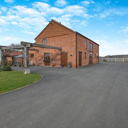 Elms Barn Villa Wangford Bagian luar foto