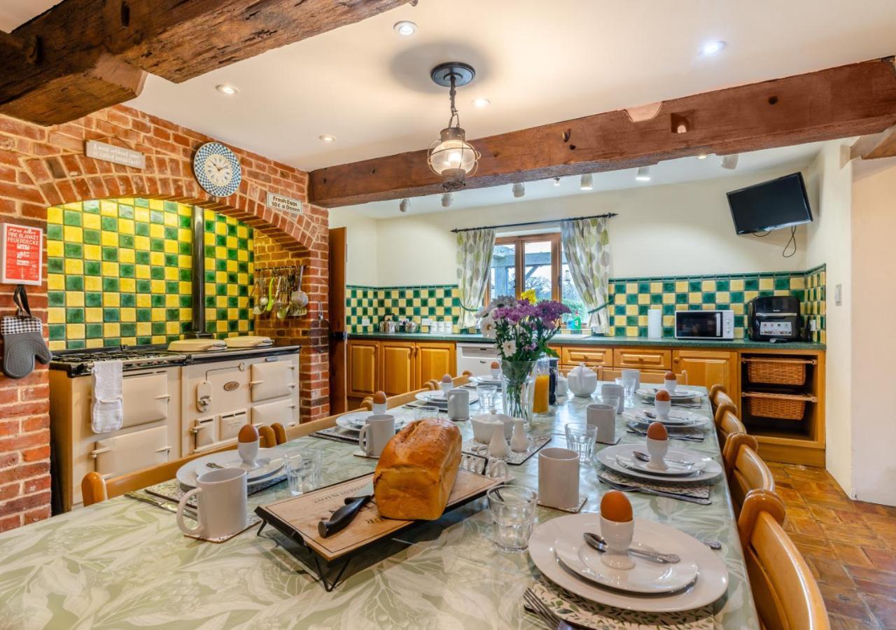 Elms Barn Villa Wangford Bagian luar foto
